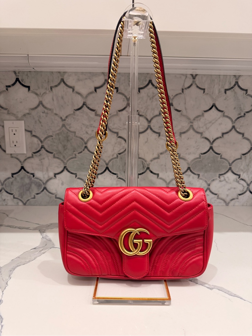 Gucci Red Quilted GG Marmont Shoulder Bag with Gold Hardware - Picture 5 of 14